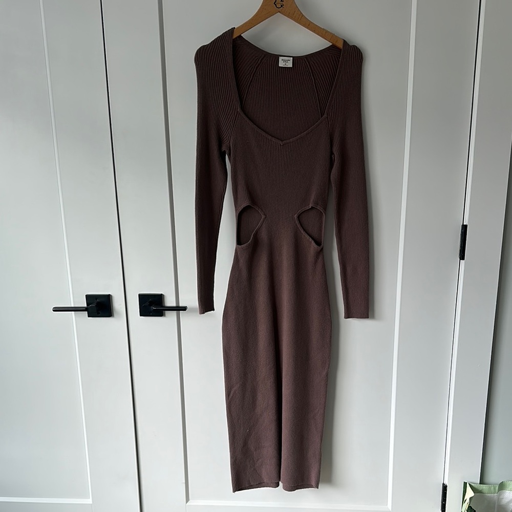 Abercrombie & Fitch Brown Bodycon Midi Dress with cutout